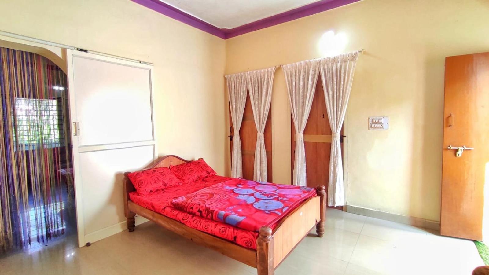 Royal Palm * Madikeri